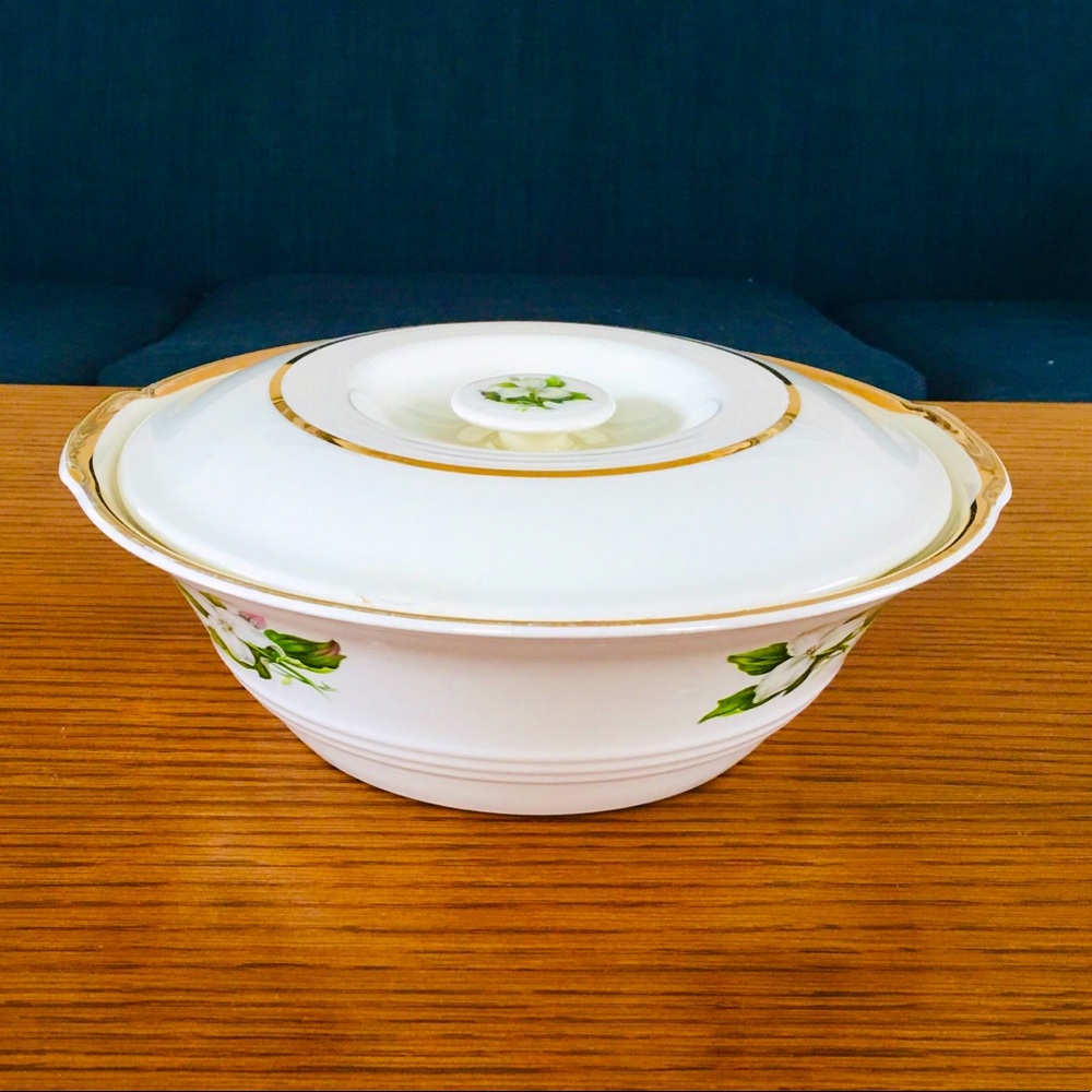 Vintage 1950s Glamour Casserole Dish 22K Gold Trim